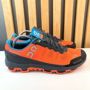 On cloud running shoes size 10.5